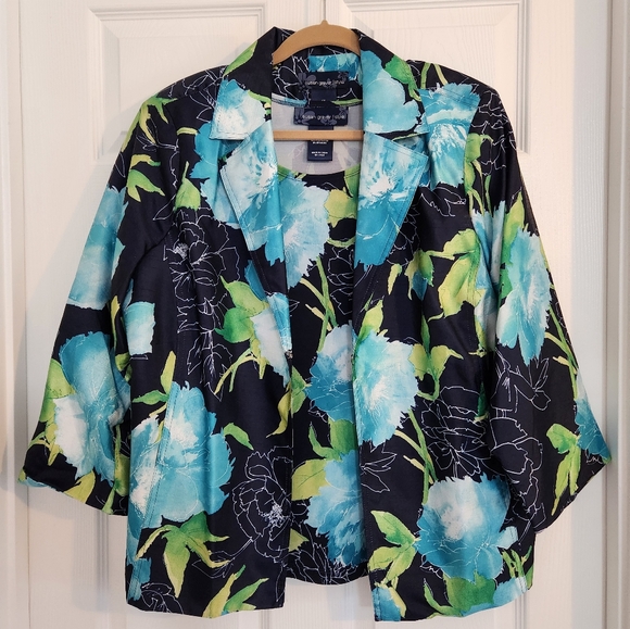 Susan Graver Tops - Susan Graver Style  Top Jacket Combo Sz 1X Floral